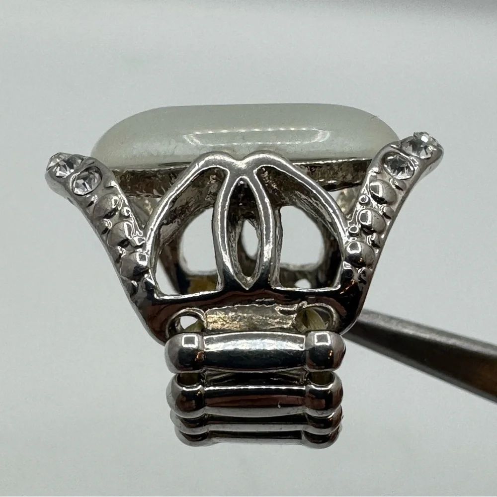 Silver Tone Cat’s Eye Stretch Statement Ring w/ Rhinestone Halo | Adjustable